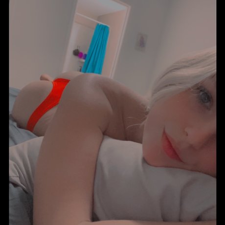 Nahá fotka uniklých OnlyFans od Lexi