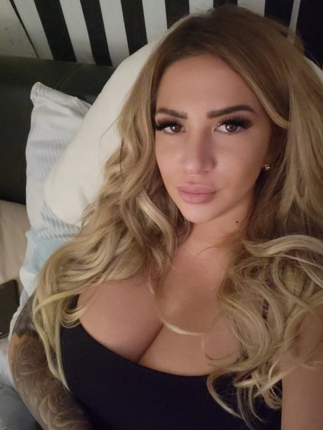 Nahá fotka uniklých OnlyFans od Chloxxx