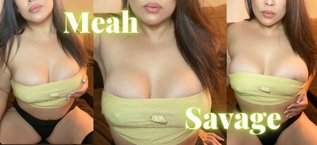 Naken lekkede OnlyFans-bilde av Meah Savage