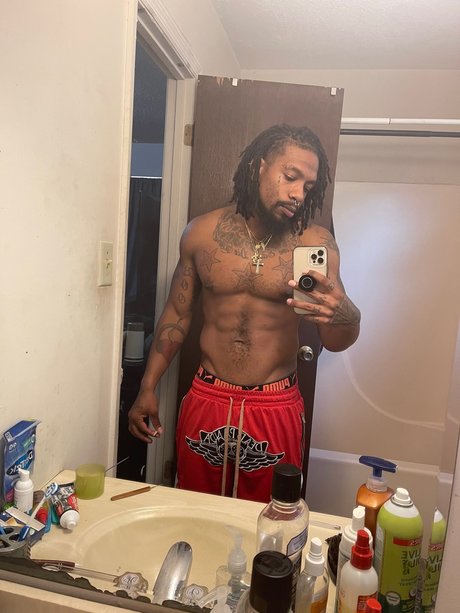 Foto desnuda filtrada de OnlyFans de Milzg