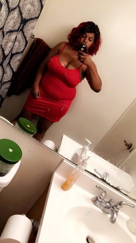 Naken lekkede OnlyFans-bilde av Maymay Baby