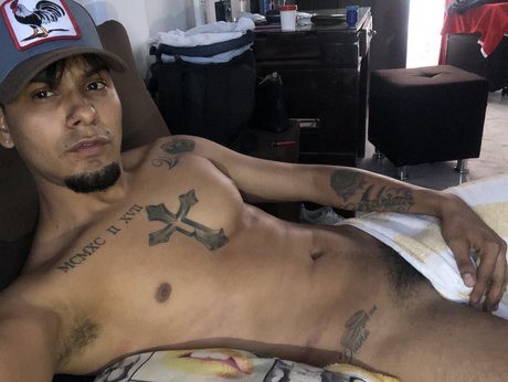 Naken läckt OnlyFans-bild av Maykel 