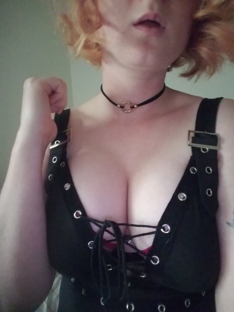 Naken lekkede OnlyFans-bilde av Maxxi