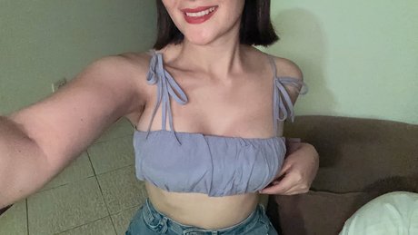 Naken lekkede OnlyFans-bilde av Merly Estela