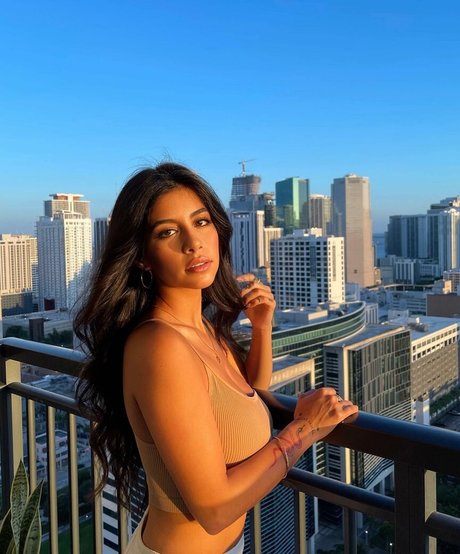 Alasti lekkinud OnlyFans-i pilt Queenneedy