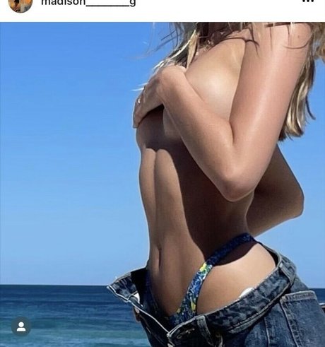 Naakte gelekte OnlyFans-foto van Madison Gillard