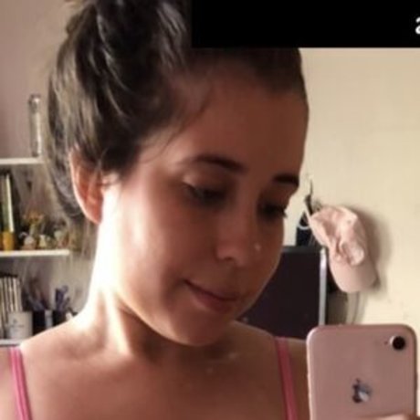 Alasti lekkinud OnlyFans-i pilt Gabriela Couto
