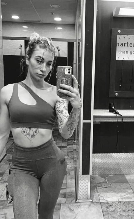 Nahá fotka uniklých OnlyFans od Taylor Flewin