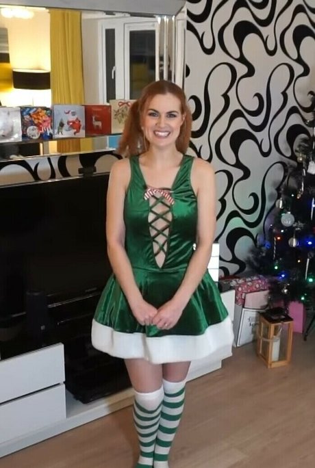 Naken läckt OnlyFans-bild av Rose And Rosie
