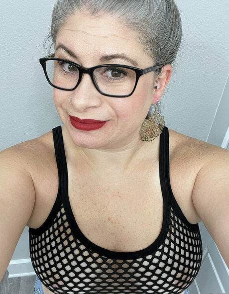 Foto desnuda filtrada de OnlyFans de Curvy4urpleasure