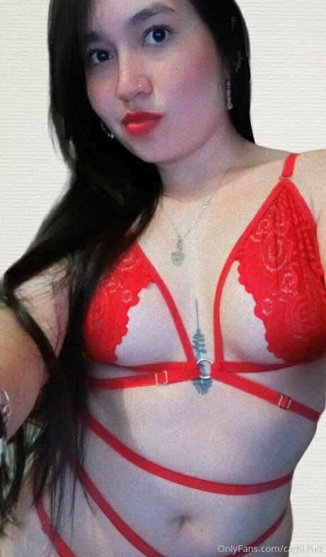 Nahá fotka uniklých OnlyFans od Camiiruiz