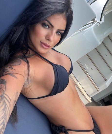 Alasti lekkinud OnlyFans-i pilt Milena Carvalho