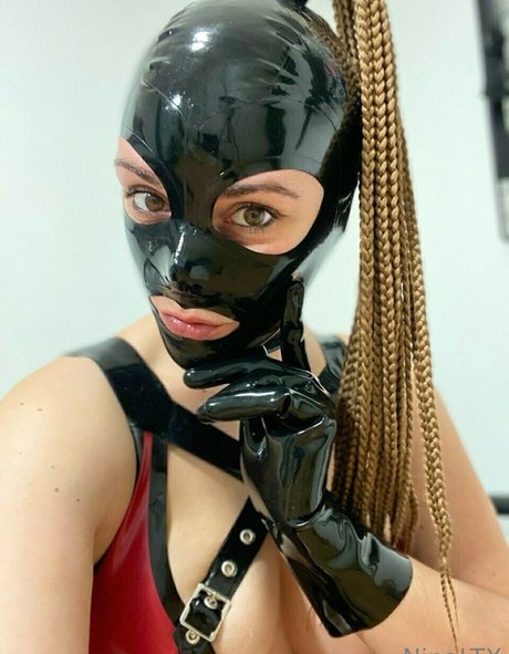 Nacktes geleaktes OnlyFans-Foto von Ninaltx