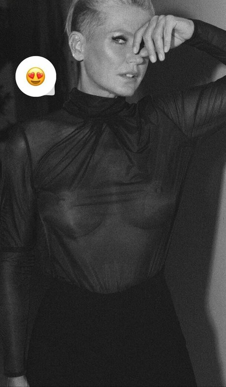 Nahá fotka uniklých OnlyFans od Xuxa Meneghel