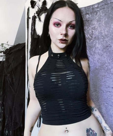 Naken lekkede OnlyFans-bilde av Nevernanoir
