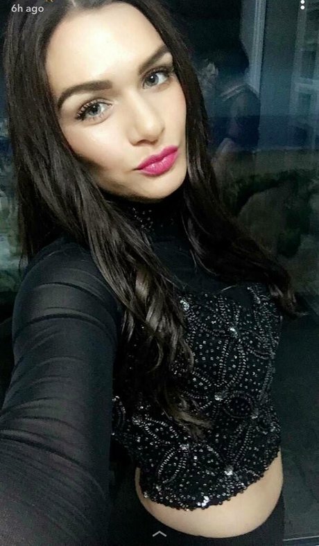Naakte gelekte OnlyFans-foto van Lana D