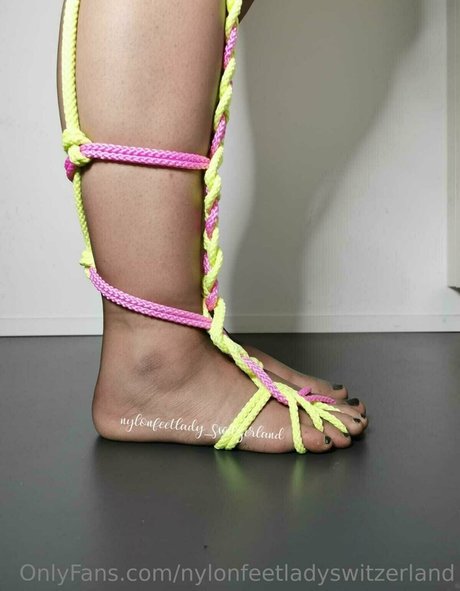 Nylonfeetladyswitzerland