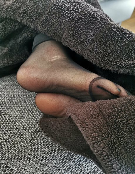 Nylonfeetladyswitzerland OnlyFans 유출 누드 사진