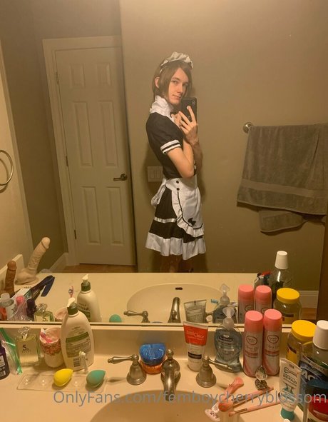 Femboycherryblossom