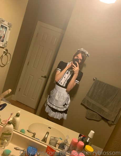 Femboycherryblossom