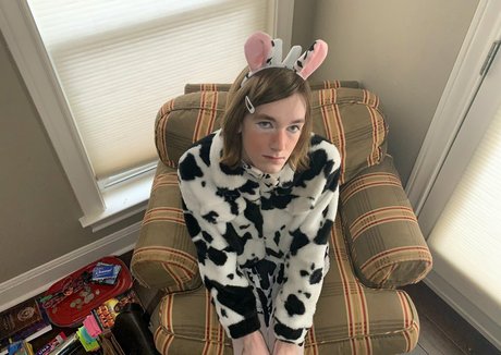 Femboycherryblossom