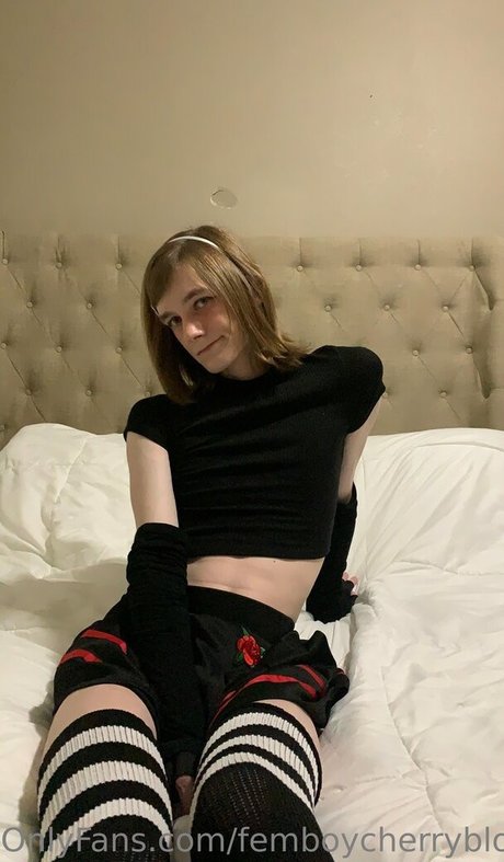 Femboycherryblossom