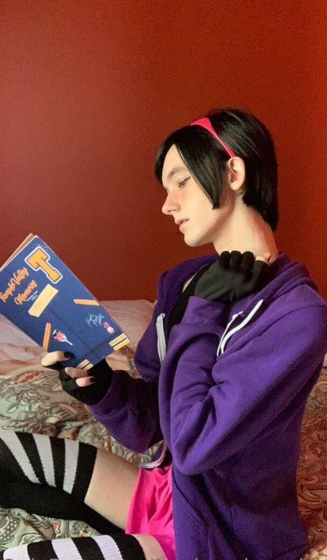 Femboycherryblossom