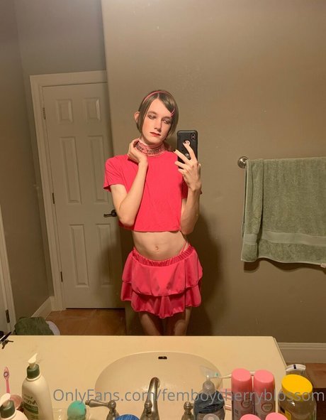 Femboycherryblossom