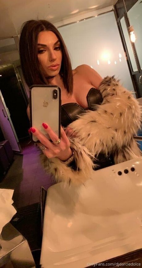 Darciedolcexxx