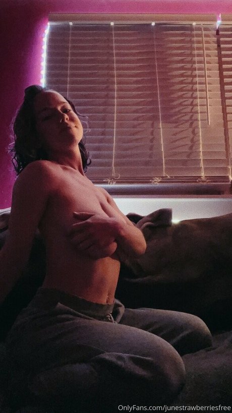 Junestrawberriesfree