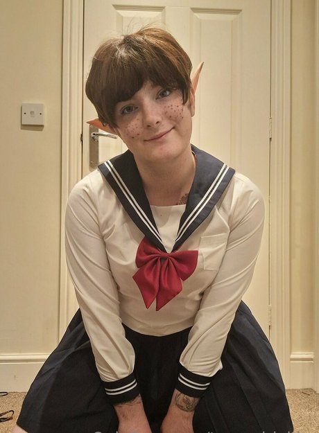 Transgirlakira