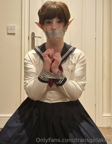 Transgirlakira