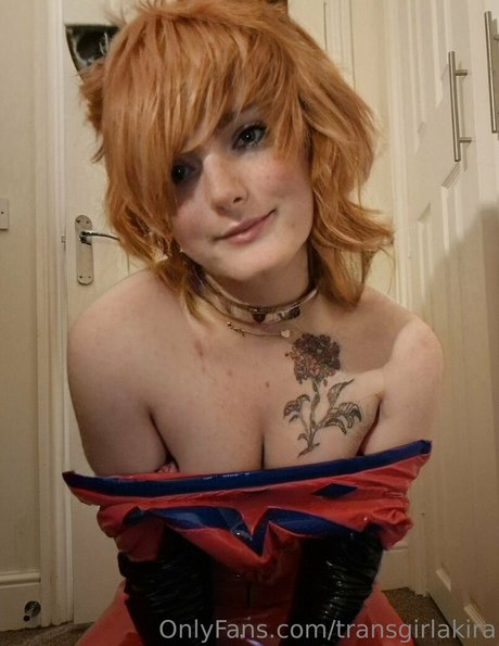 Transgirlakira