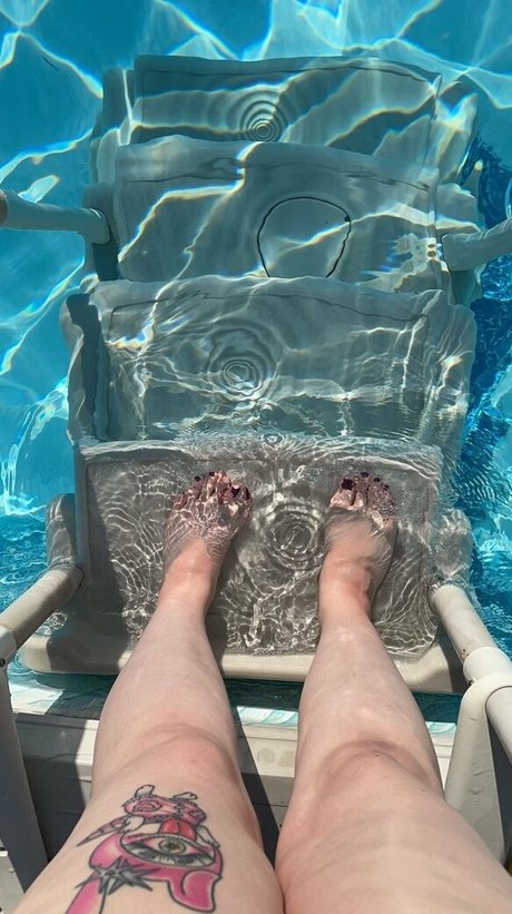 Naken lekkede OnlyFans-bilde av Fakenips