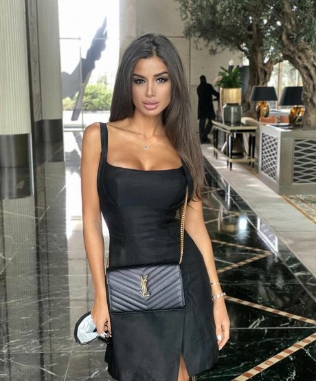 Nahá fotka uniklých OnlyFans od Sabina Agaeva Ahmed