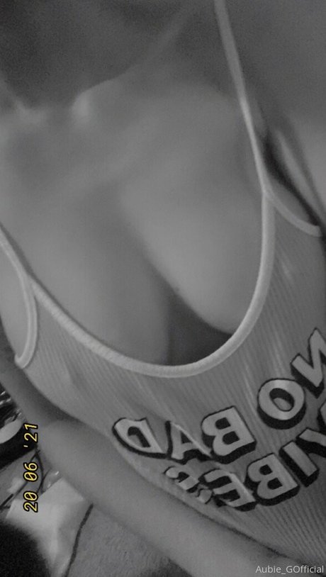 Aubiegfree OnlyFans