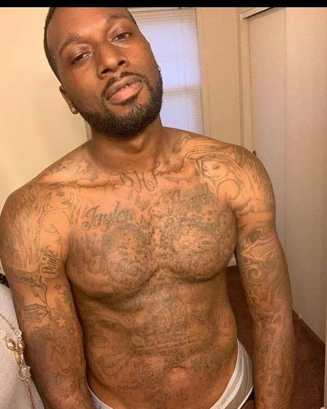 Naken lekkede OnlyFans-bilde av Ronald Price