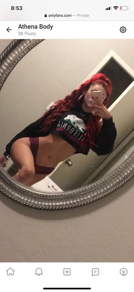 Naken läckt OnlyFans-bild av Athena Body
