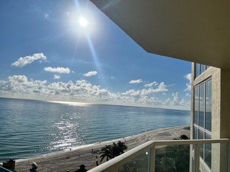 Naken lekkede OnlyFans-bilde av Miami Weather