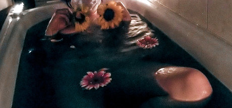 Naken lekkede OnlyFans-bilde av Miahhi