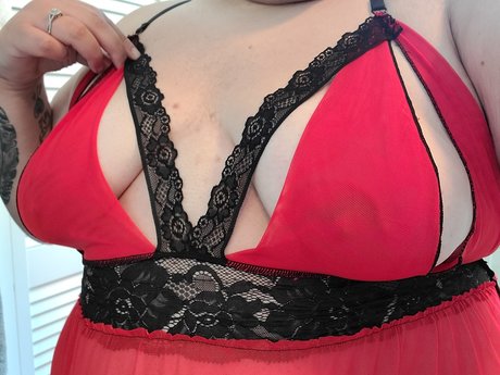 Naakte gelekte OnlyFans-foto van Michelle Loren