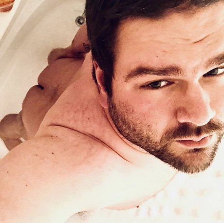 Naken lekkede OnlyFans-bilde av Andrew H