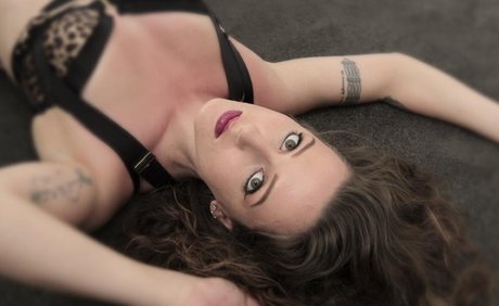 Nahá fotka uniklých OnlyFans od Mila Purr