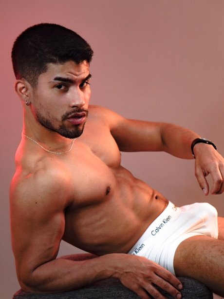 Naken läckt OnlyFans-bild av Anderson Parker
