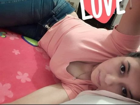 Naken lekkede OnlyFans-bilde av Milena