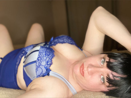 Naken läckt OnlyFans-bild av  Millie Gray 