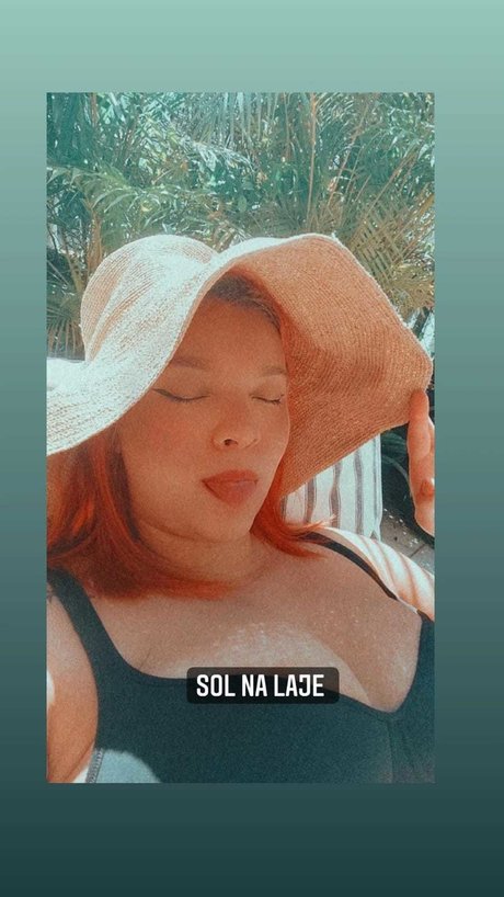 Naken lekkede OnlyFans-bilde av Milla Chan