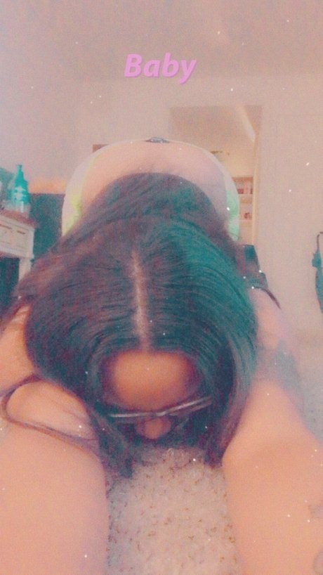 Naken läckt OnlyFans-bild av Chanelllyy
