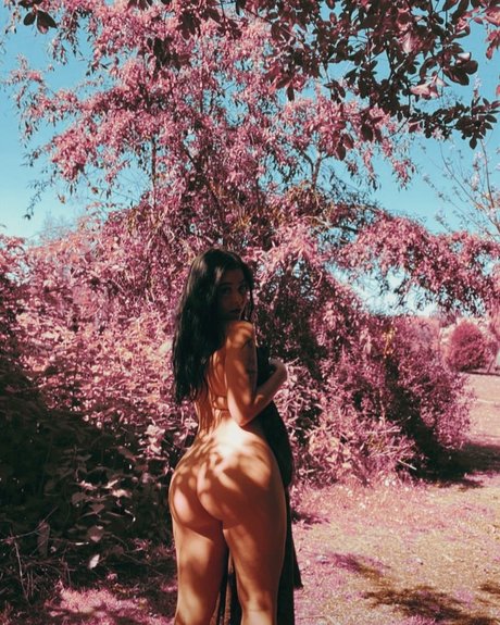 Foto nua vazada do OnlyFans de Mila