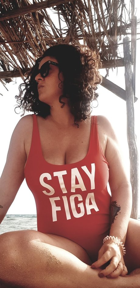 Naken lekkede OnlyFans-bilde av Paola Eros